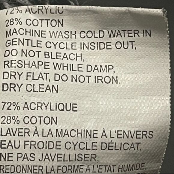 𝅺NEVER Lose Hedge mock neck sweater size small VGUC - Picture 5 of 8